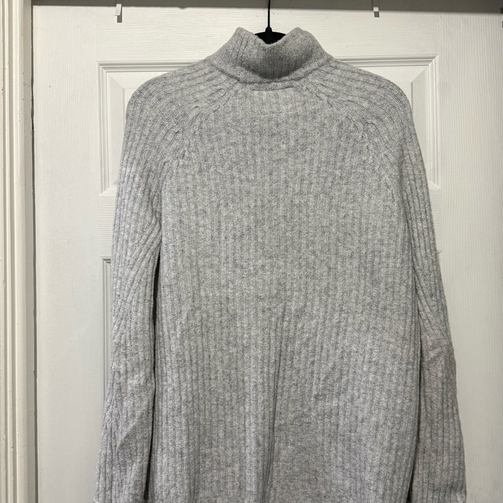 ABERCROMBIE & FITCH S Gray Wool-Blend Mock Neck Sweater with Zipper Details